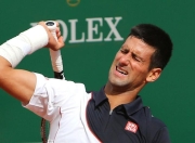  C9教练压力巨大！，德约科维奇遭遇二十持续失利赢得满堂喝彩