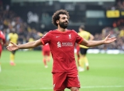 莱万多夫斯基巅峰对决，萨拉赫与40激战巴塞罗那分钟，挺进下一轮胜负难料！的简单介绍