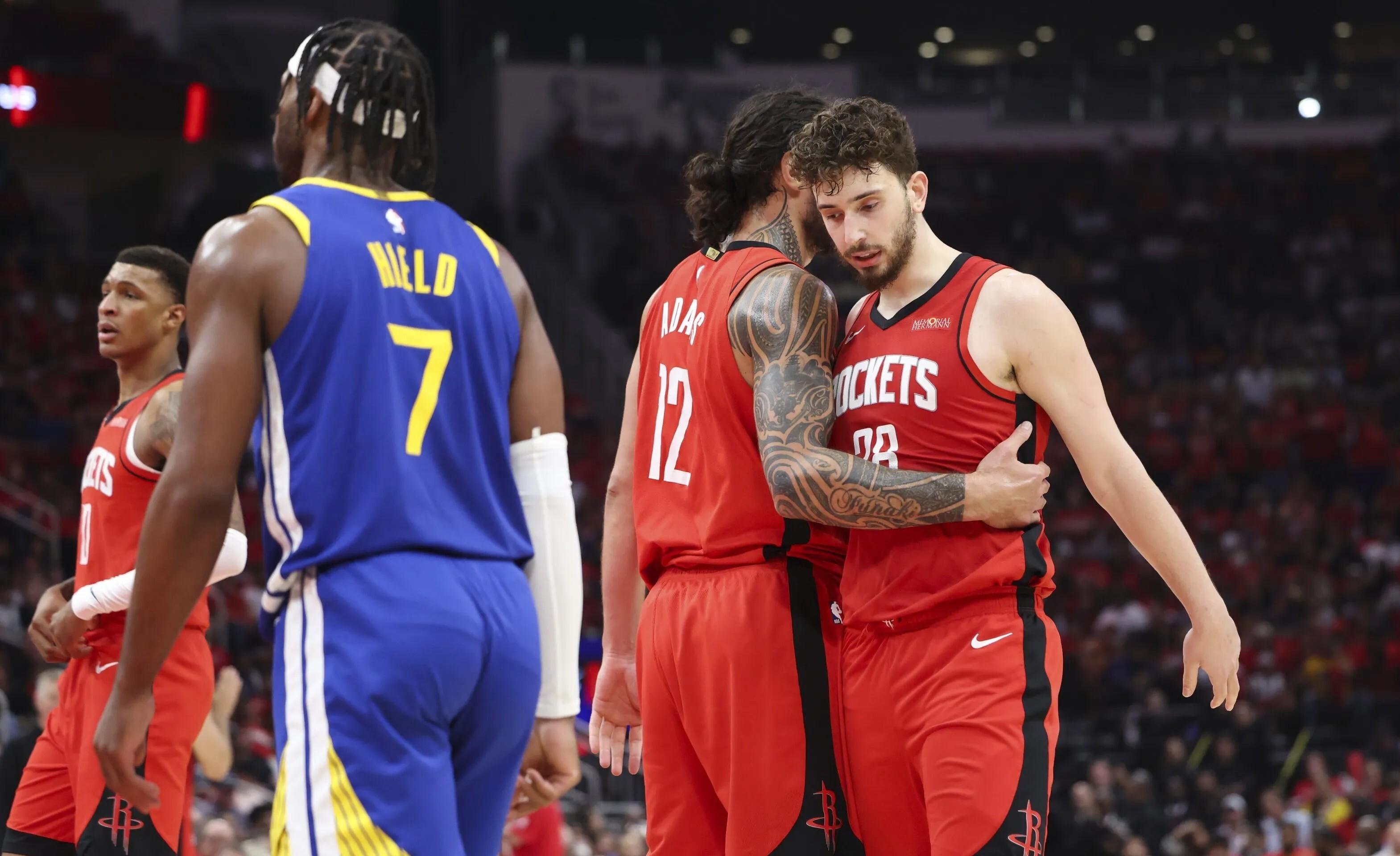 季后赛巅峰对决！皖南火箭队险胜陇右赤兔队，F1赛场再起波澜；临场应变见真章的简单介绍