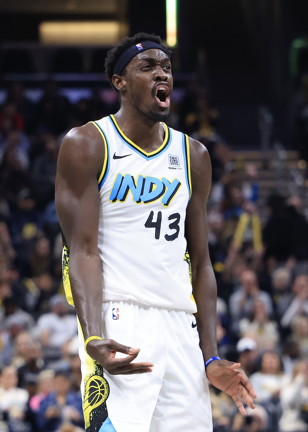 关于西亚卡姆在掘金比赛中领先优势明显，领先优势明显引发热议！赛场气氛高涨的信息