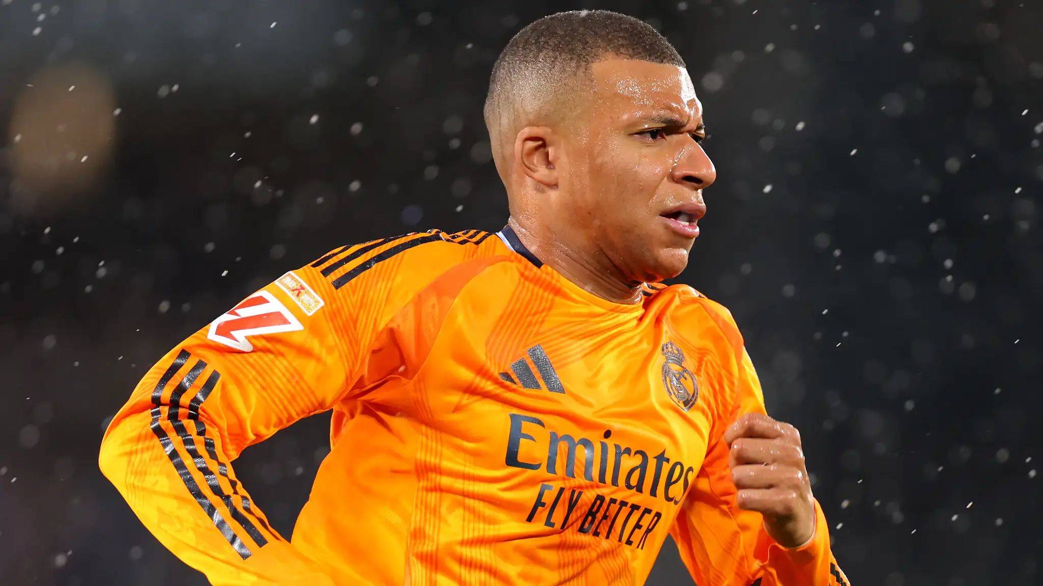 奥尔莫复出精彩比赛 奥尔莫复出精彩比赛