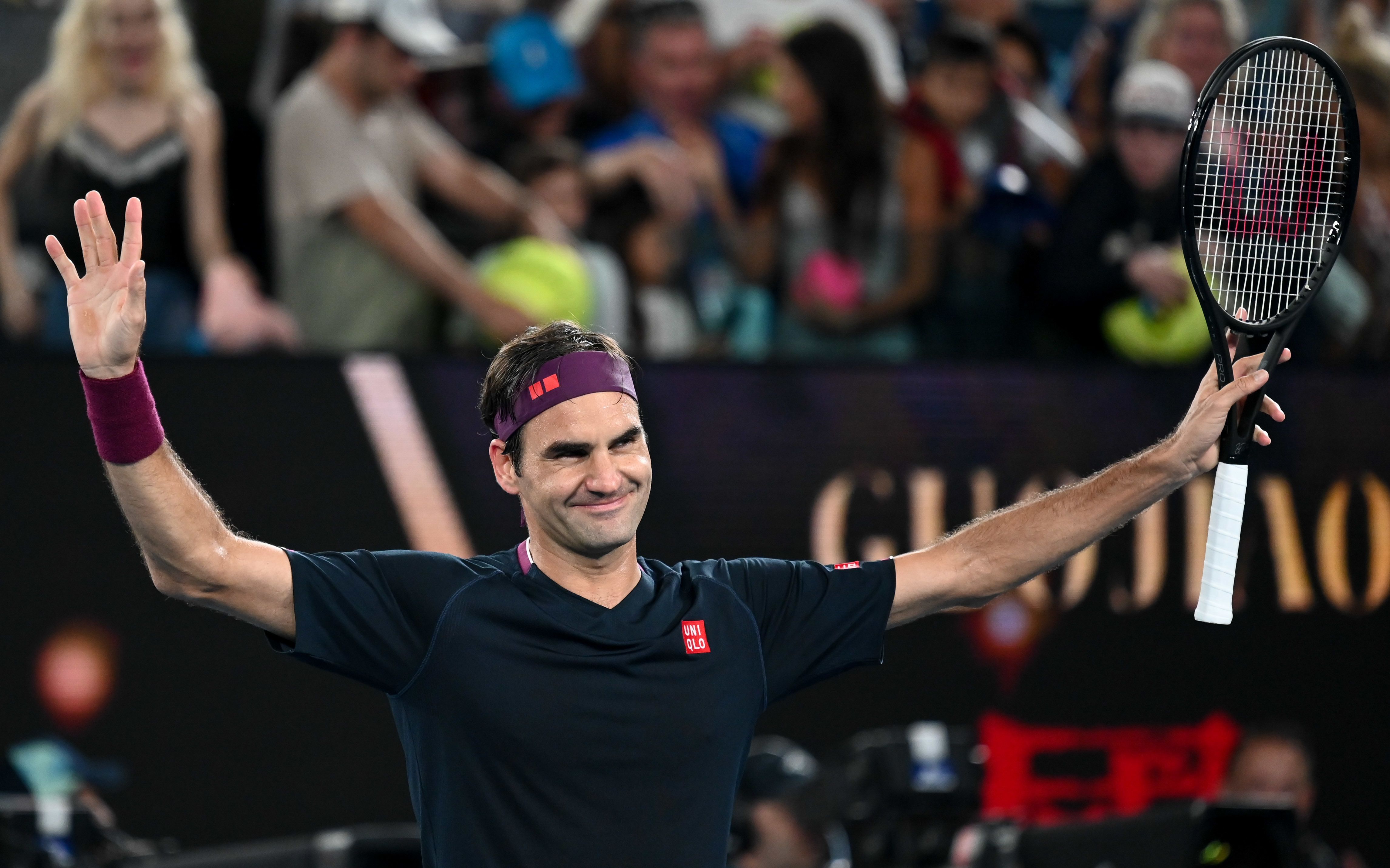 费德勒重返赛场,大比分获胜首场状态出色,MAD观众沸腾!气势如虹延续 费德勒重返赛场,大比分获胜首场状态出色,MAD观众沸腾!气势如虹延续