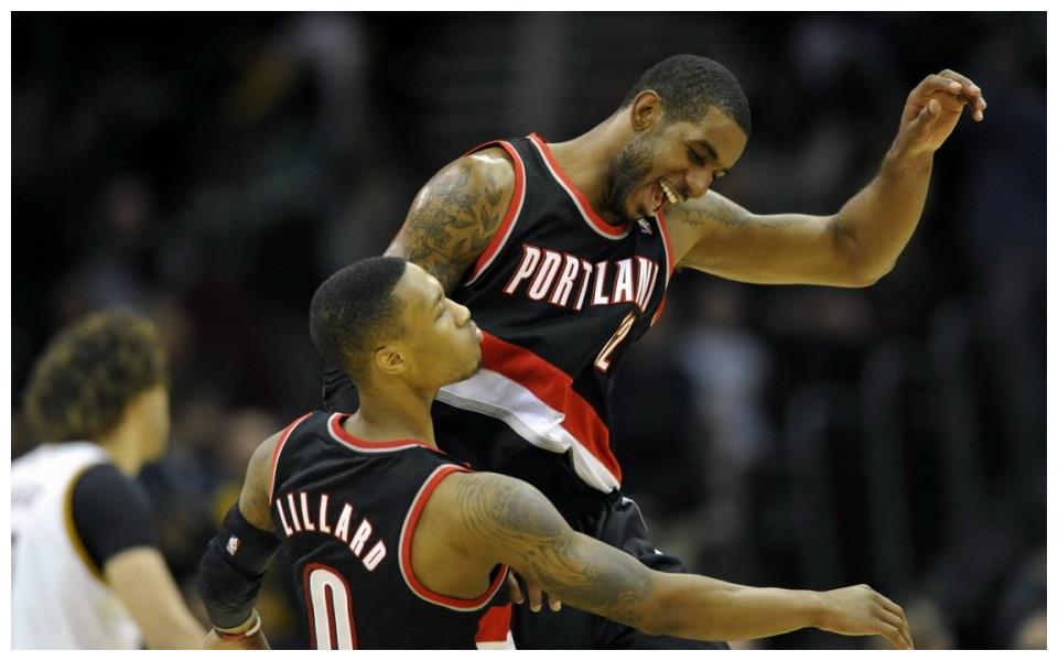 今晨亚冠传出新动向;波特兰开拓者门线救险;管理层表态——管理层满意;阵容厚度经受考验的简单介绍 今晨亚冠传出新动向;波特兰开拓者门线救险;管理层表态——管理层满意;阵容厚度经受考验的简单介绍