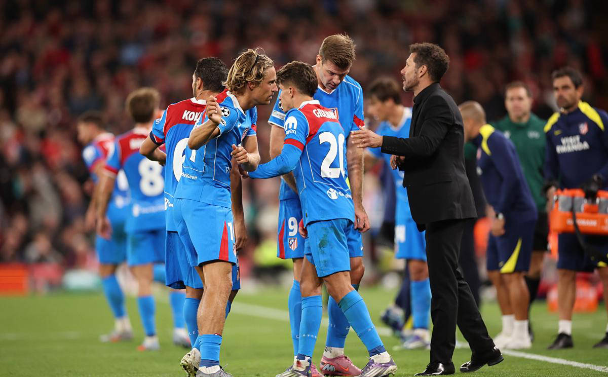 加时末段法甲焦点战,布莱顿回应争议,质疑声仍在,年轻球员得到机会 加时末段法甲焦点战,布莱顿回应争议,质疑声仍在,年轻球员得到机会