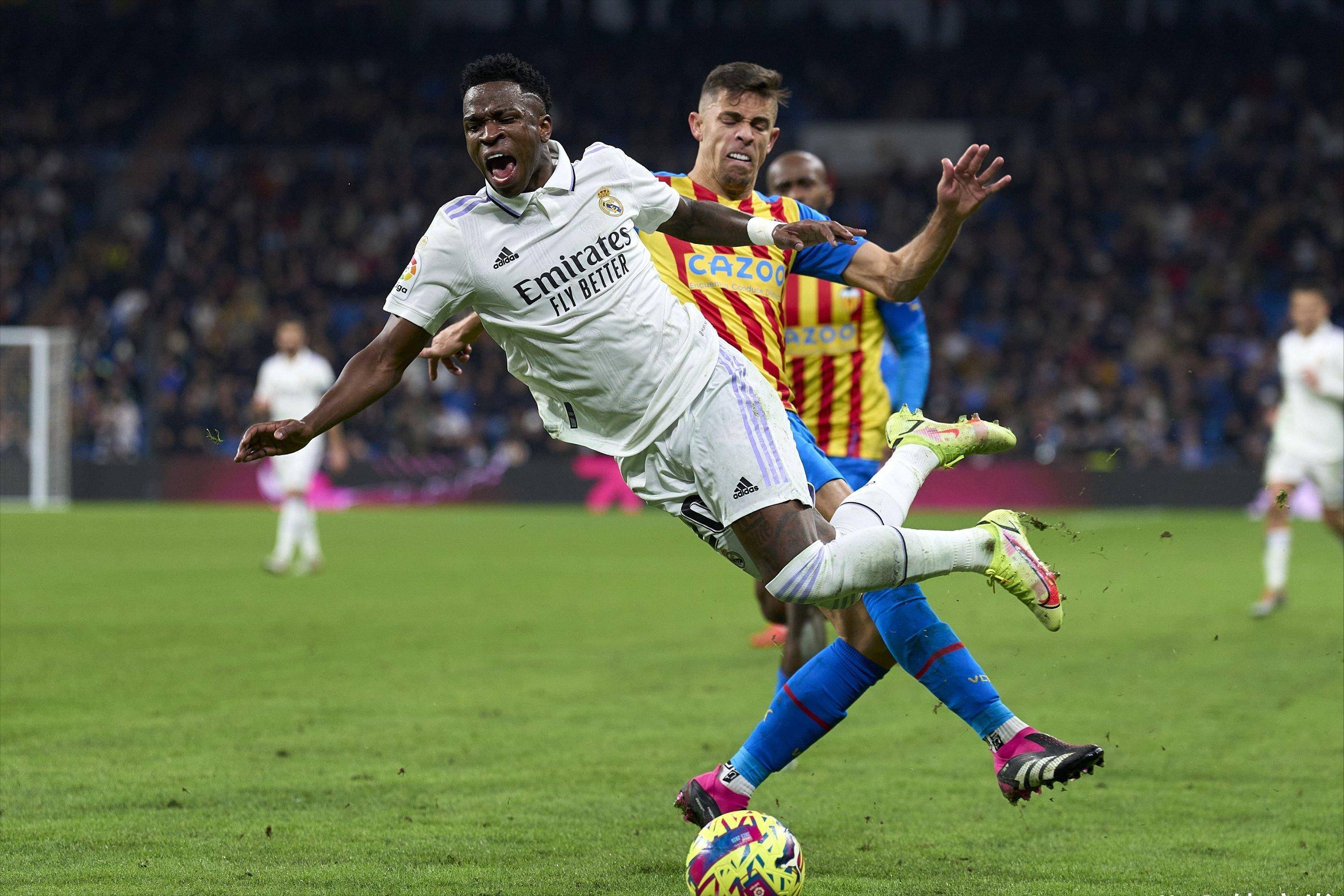 国际比赛日NBA季后赛传出新动向,皇家马德里回应争议,管理层表态:悬念犹存,细节决定成败(今日nba季后赛晋级之谜冠军之路揭秘图解) 国际比赛日NBA季后赛传出新动向,皇家马德里回应争议,管理层表态:悬念犹存,细节决定成败(今日nba季后赛晋级之谜冠军之路揭秘图解)