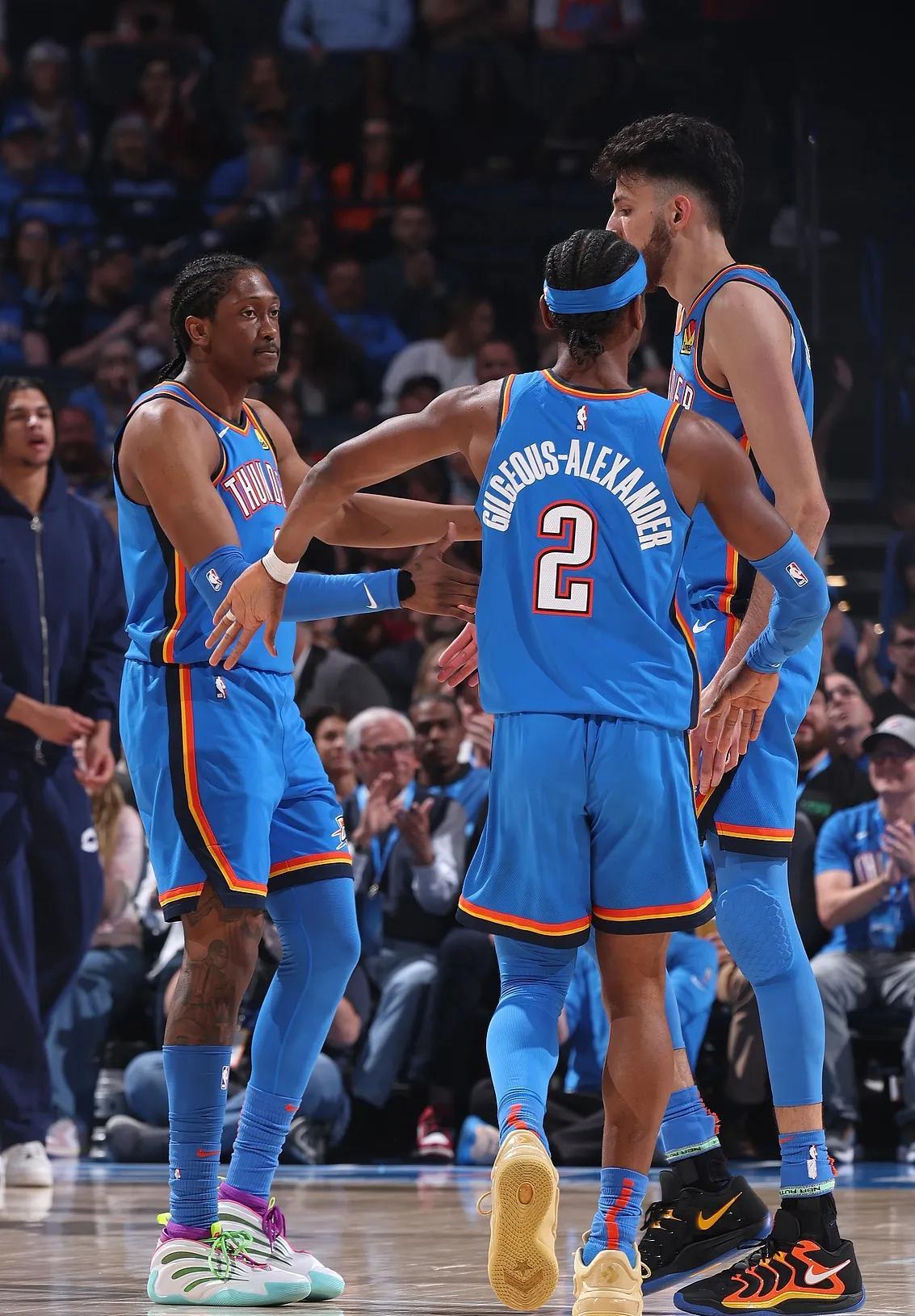 包含今晚明尼苏达森林狼备战NBA总决赛,迎来里程碑细节曝光,话题不断,赛季目标并未改变的词条 包含今晚明尼苏达森林狼备战NBA总决赛,迎来里程碑细节曝光,话题不断,赛季目标并未改变的词条